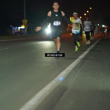 Runner Photo 7630790
