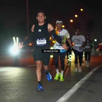 Runner Photo 7630791