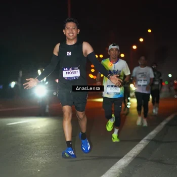 Runner Photo 7630802