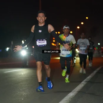 Runner Photo 7630803