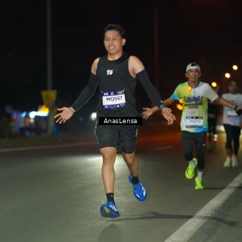Runner Photo 7630804