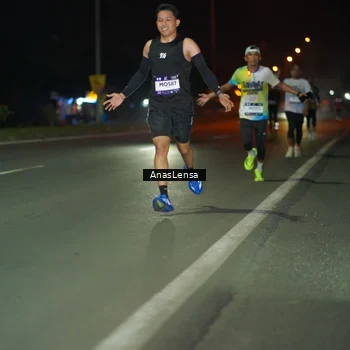 Runner Photo 7630812