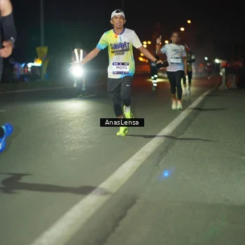 Runner Photo 7630858