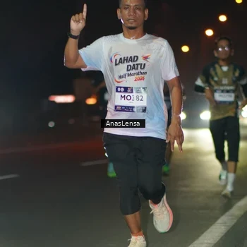 Runner Photo 7630870