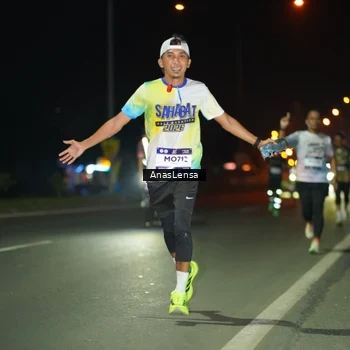 Runner Photo 7630871