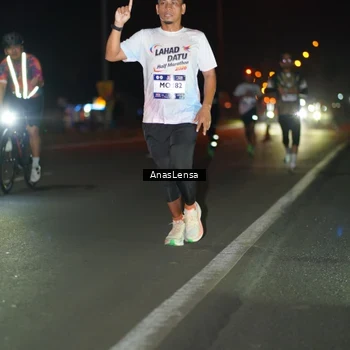 Runner Photo 7630878