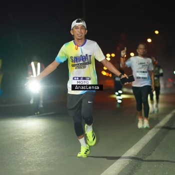 Runner Photo 7630880
