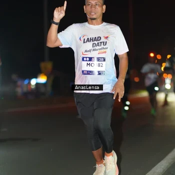 Runner Photo 7630885