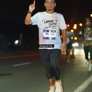 Runner Photo 7630890
