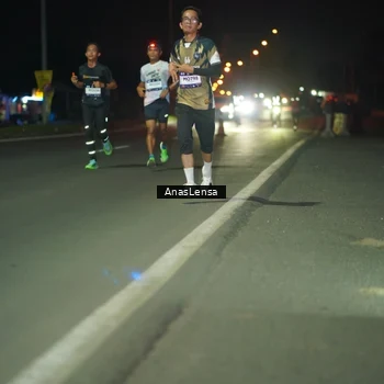 Runner Photo 7630895