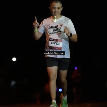 Runner Photo 7630909