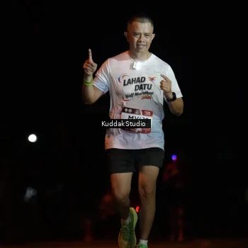 Runner Photo 7630913