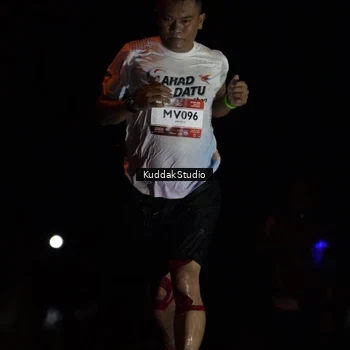 Runner Photo 7630947