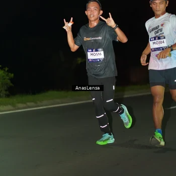 Runner Photo 7630978