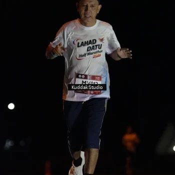 Runner Photo 7630986