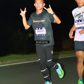 Runner Photo 7630987