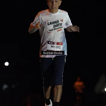 Runner Photo 7630994