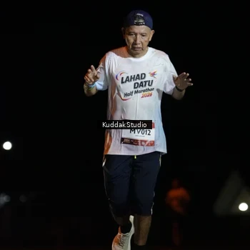 Runner Photo 7631002