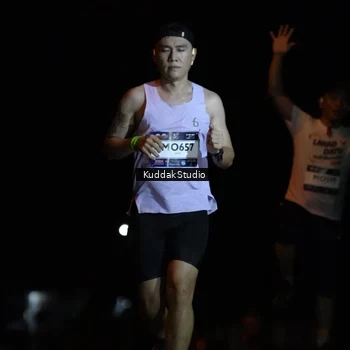 Runner Photo 7631023