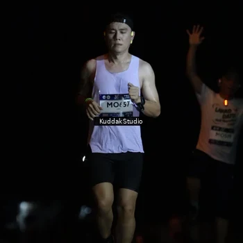Runner Photo 7631024