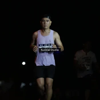 Runner Photo 7631028