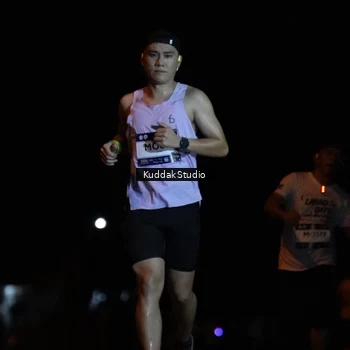 Runner Photo 7631030