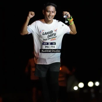 Runner Photo 7631034