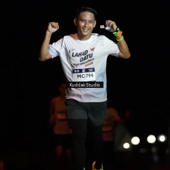 Runner Photo 7631038
