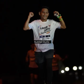 Runner Photo 7631039