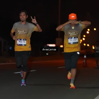 Runner Photo 7631048
