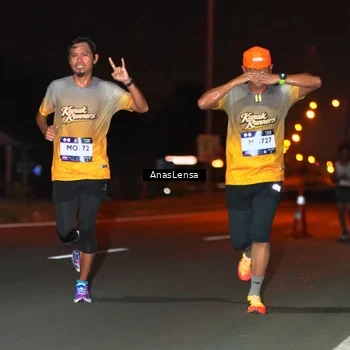 Runner Photo 7631053