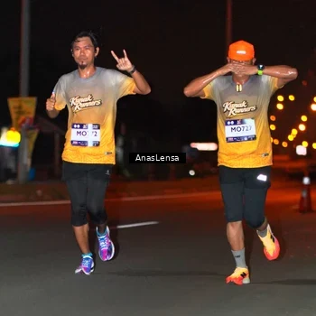 Runner Photo 7631060