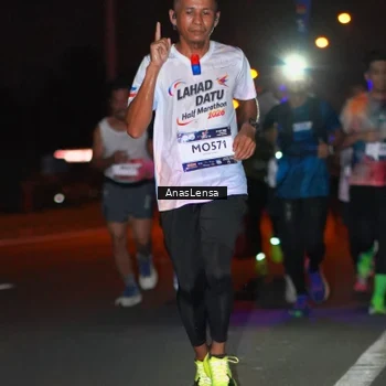 Runner Photo 7631118