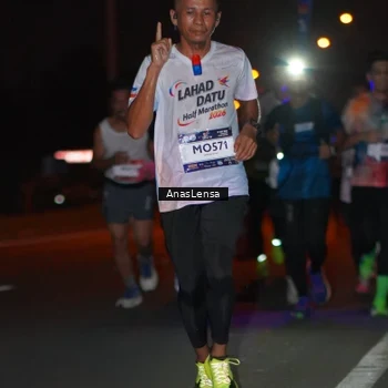 Runner Photo 7631120