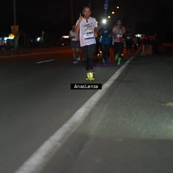 Runner Photo 7631124
