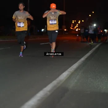 Runner Photo 7631126