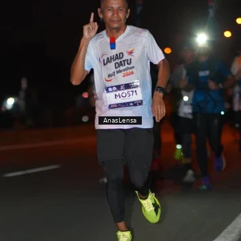 Runner Photo 7631134