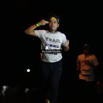 Runner Photo 7631141