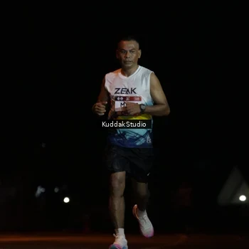 Runner Photo 7631157
