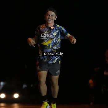 Runner Photo 7631172
