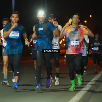 Runner Photo 7631176