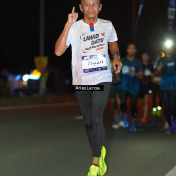 Runner Photo 7631177