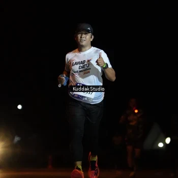 Runner Photo 7631208