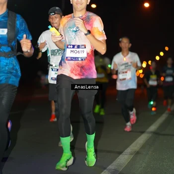 Runner Photo 7631246