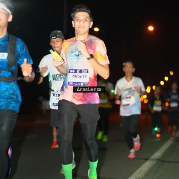 Runner Photo 7631248