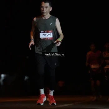 Runner Photo 7631281