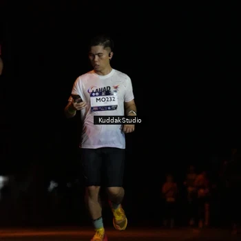 Runner Photo 7631286