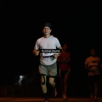 Runner Photo 7631310