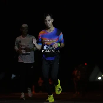 Runner Photo 7631319