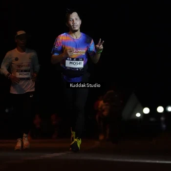 Runner Photo 7631325